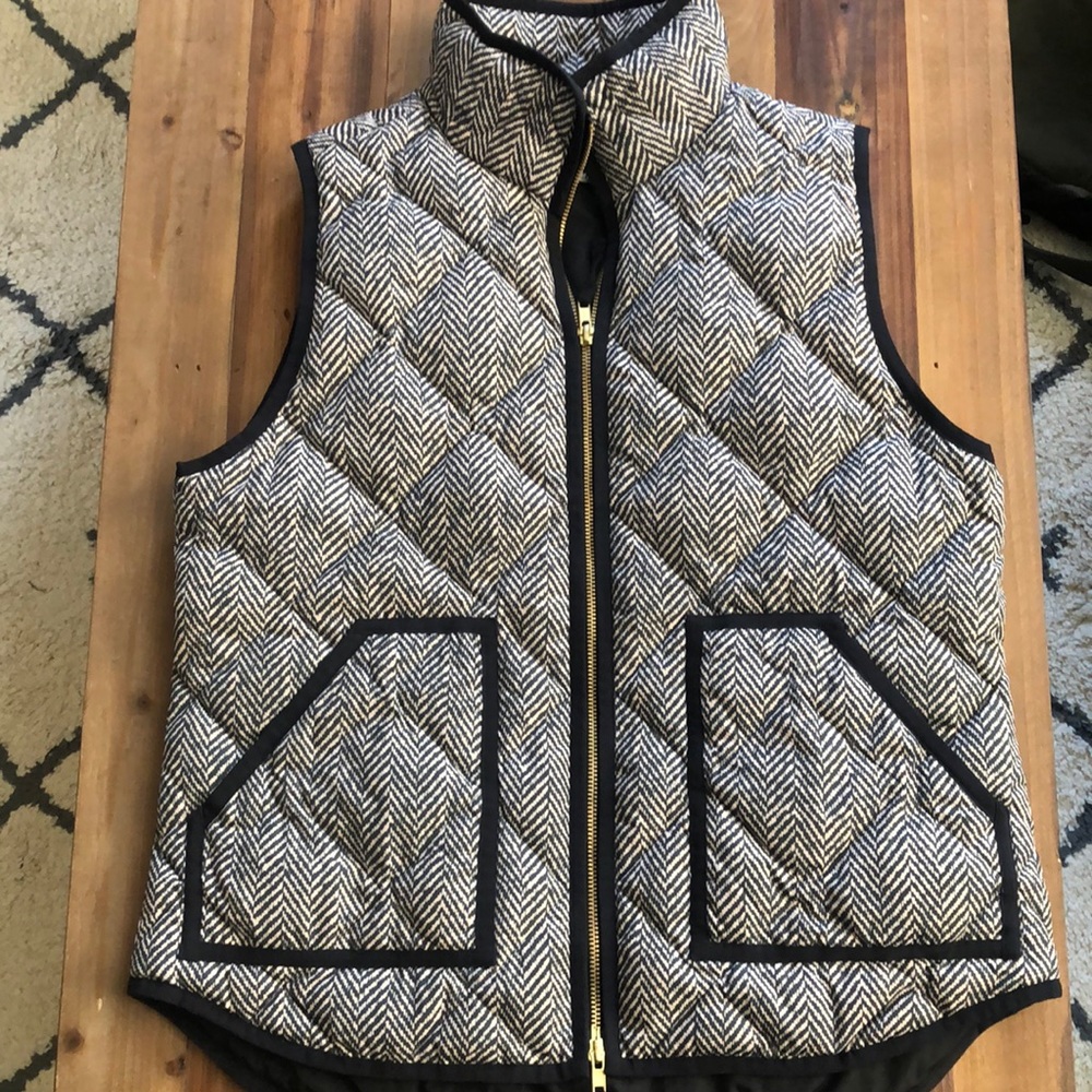 J. Crew herringbone puffy vest - size medium